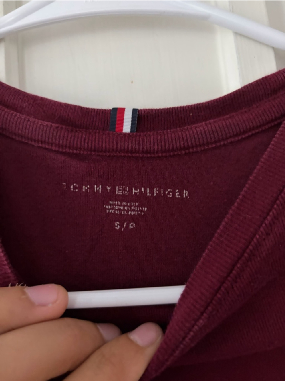 Tommy Hilfiger Short Sleeve Tee Burgundy Size S - Picture 2 of 4